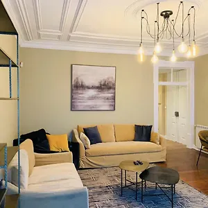 https://charming-4-bedroom-apartment-in-chiado.hotels-lisbon-portugal.com
